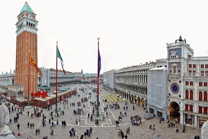 4-Hour Venice guided walking tour with Doge's Palace & St Mark's Basilica - Castello campi and calli: seeing Venice beyond the main drag