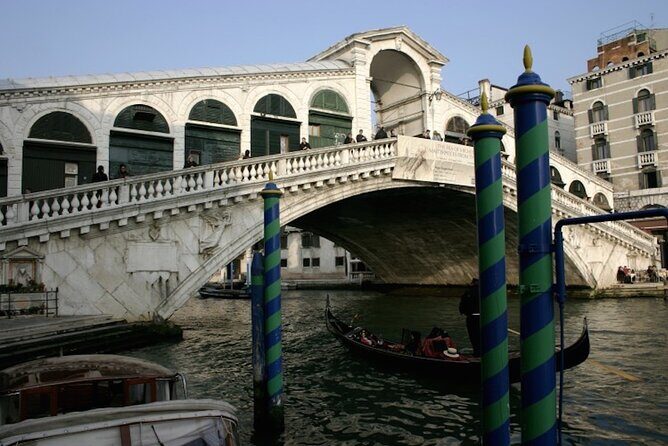 Best of Venice Private Tour: St. Mark's Doge Palace Gondola Ride - Starting at Chiesa di San Giacomo di Rialto: get your bearings fast