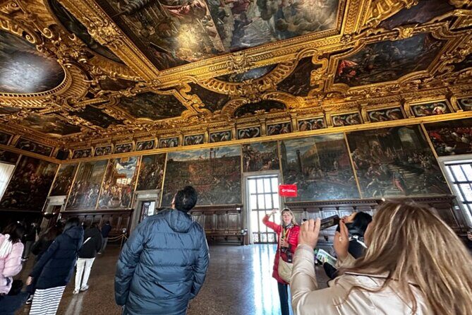 Best Of Venice: Saint Mark's Basilica, Doges Palace with Guide and Gondola Ride - Group size, pace, and the “will it feel rushed?” question