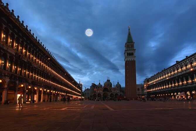 Doge's Palace & Saint Mark's After Hours Small Group Max 6 People - 5:30pm Start at Colonna di San Marco: Getting Your Bearings Fast