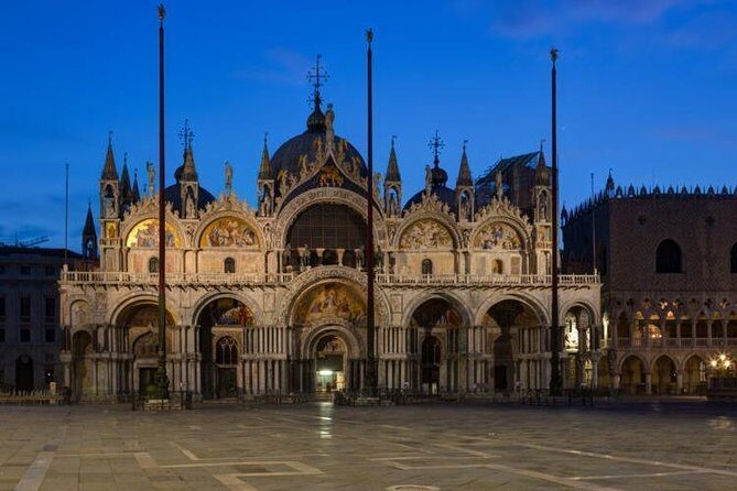 Doge's Palace & Saint Mark's After Hours Small Group Max 6 People - Stop 1: Piazza San Marco’s 819 Chapel to East and Venetian Gothic
