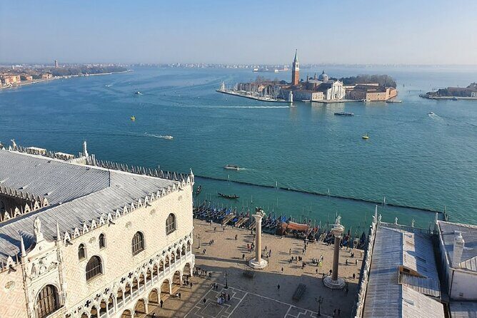 Exclusive Entrance Doge Palace & St. Mark's Basilica Terrace Tour - How Headsets and a Small Group Change What You Actually See