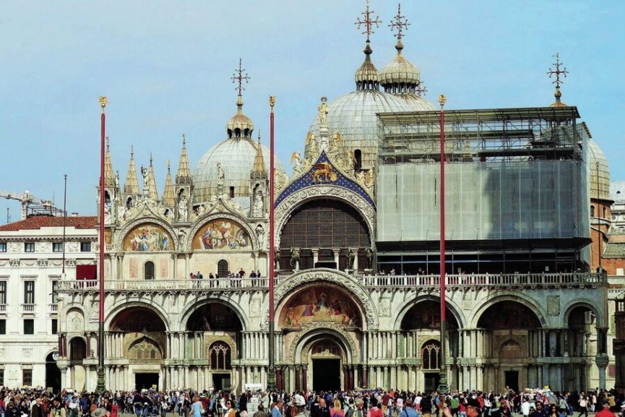 Full Venice Walking Tour: Doge's Palace and St. Mark's - St. Mark’s Basilica and the Treasury: Gold Mosaics and Pala d’Oro
