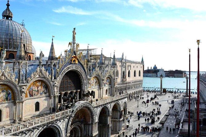 Guided Walking Tour of Venice, St Mark's Basilica & Doge's Palace - Entering St Mark’s Basilica: skip-the-line, mosaics, and the ground-floor limit
