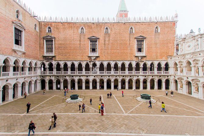 Legendary Venice: Doge's Palace, St Mark's & VIP Terrace Access - Apartments, the Hall of the Great Council, and the Bridge of Sighs