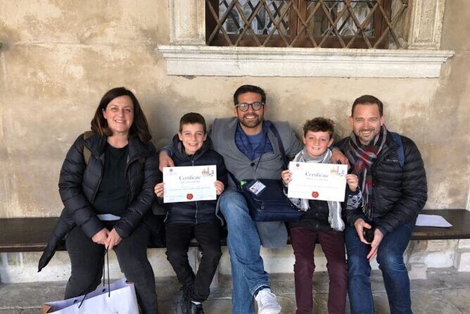 Private Venice Family Tour with Saint Mark’s & Doge’s Palace - Meeting at Colonna di San Marco: how the tour starts smoothly
