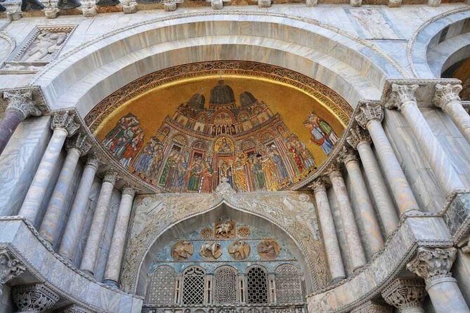 Saint Marks Basilica, Doge's Palace and Gondola tour in Venice - The Casanova angle and the Bridge of Sighs payoff