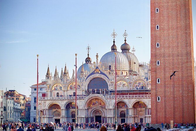Saint Marks Basilica, Doge's Palace and Gondola tour in Venice - Tips to avoid common hiccups (audio, meeting point, and gondola)