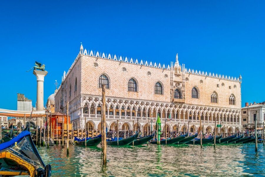 Skip-the-Line Guided Tour of Doge's Palace - The grand rooms: where Venice’s government and art meet