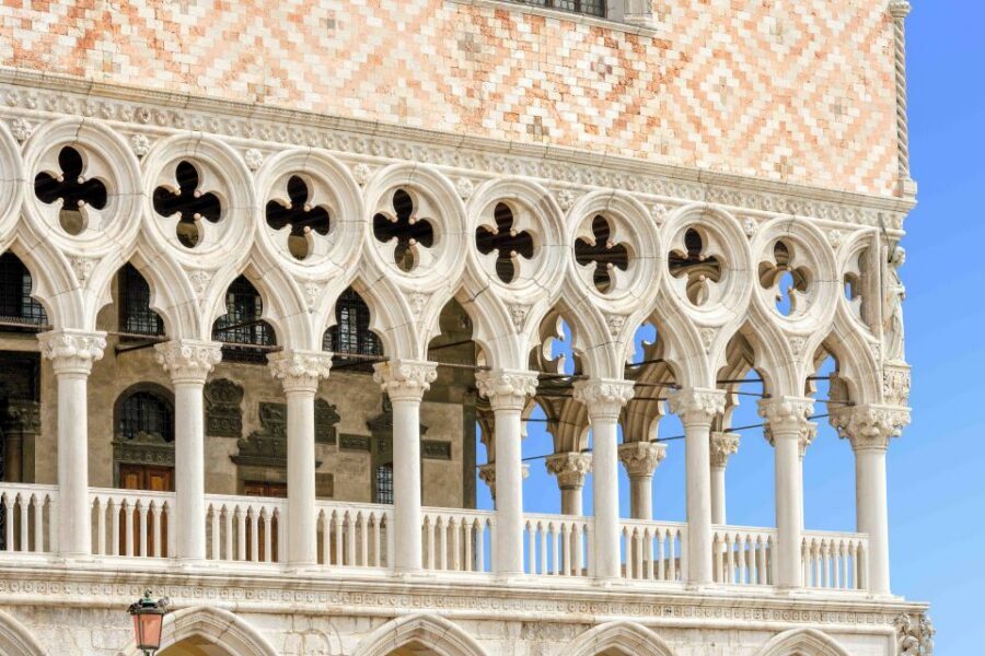 Skip-the-Line Guided Tour of Doge's Palace - Following the art without losing the plot