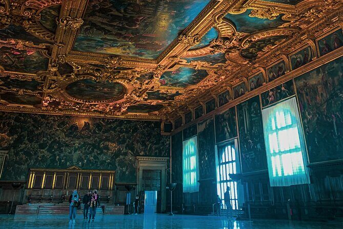 Small-group Doge's Palace Skip-the-line Tour - Skip-the-line entry: what you gain in practice