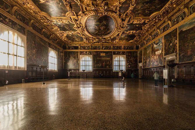 St. Mark's Basilica & Doge Palace + Murano, Burano Guided Tour - Who This Tour Fits Best