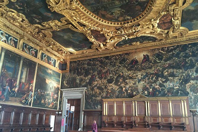 Tour of Venice in Doge's Palace and St Mark's Basilica - Ticket options and upgrades: what you may add (and what changes)