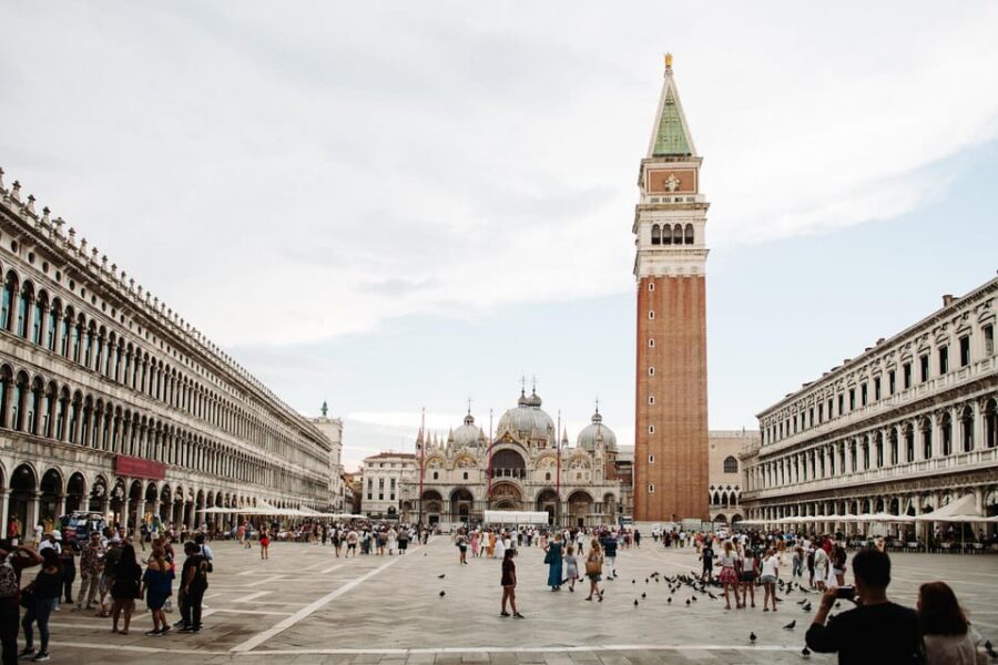 Venice: After-Hours St. Mark’s & Doge's Palace VIP Tour - Bridge of Sighs From the Inside: Less Romance, More Reality