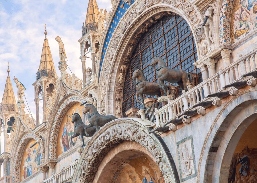 Venice: Basilica and Doge's Palace Priority Ticket and Tour - Tech and Practicalities: ID, Clothing, Luggage, and Headsets