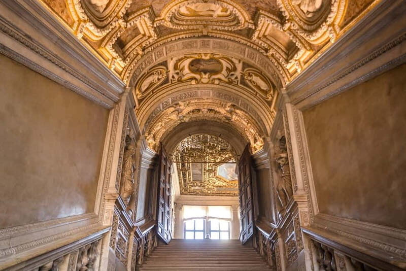 Venice: Doge Palace, San Marco Basilica & Rialto Bridge - Small details that can make or break your day