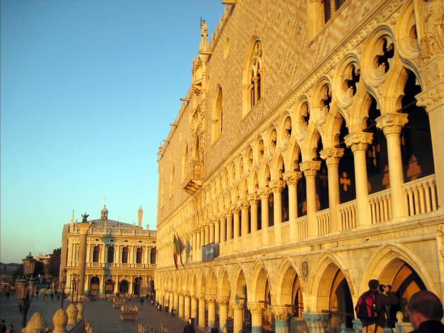 Venice: Doge's Palace and St. Mark's Basilica Guided Tour - Where You Meet Your Guide Near the Lagoon