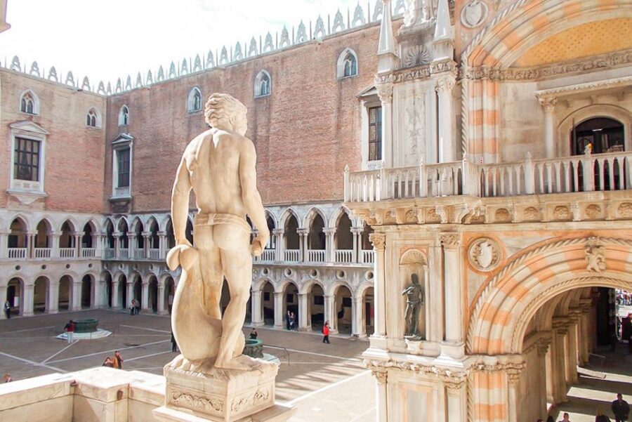 Venice: Doge's Palace and St. Mark's Basilica Tour - Two icons, one efficient route through Venice’s power story
