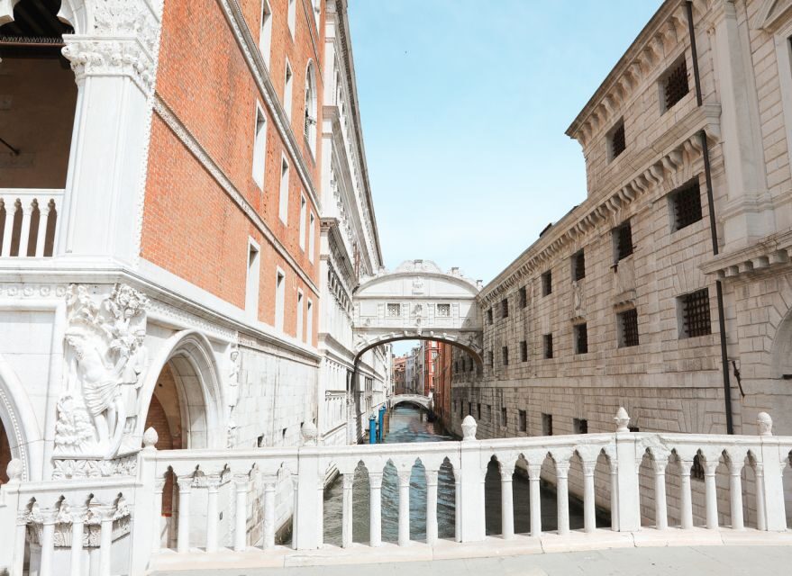 Venice: Doge's Palace and St. Mark's Basilica Tour - The prisons and the Bridge of Sighs: why the name sticks