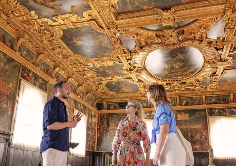 Venice: Doge's Palace and St Mark's Tour with Gondola Ride - Doge’s Palace: justice, prison, and the Duke’s world (75 minutes inside)