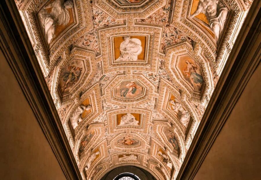 Venice: Doge's Palace, Bridge of Sighs, Prisons, Correr & Audioguides - Meeting at St. Zacharias: where to start without confusion