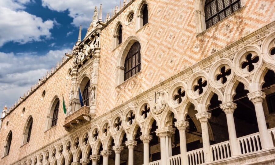 Venice: Doge's Palace & Bridge of Sighs Small Group Tour - Meet at Colonne di San Marco and San Todaro