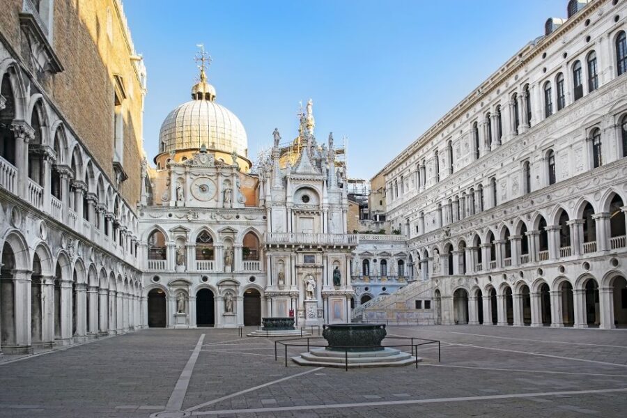 Venice: Doge's Palace & Bridge of Sighs Small Group Tour - Skip-the-line tickets, but plan for security