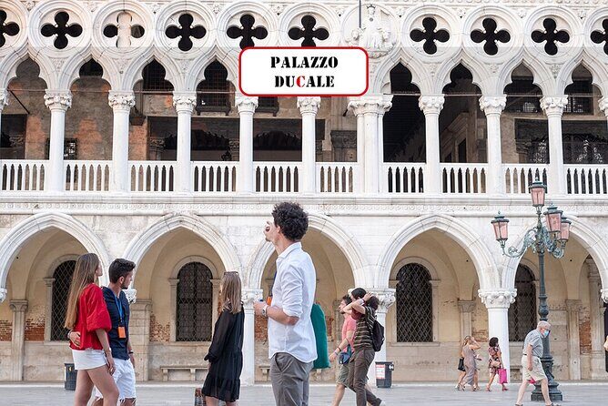 Venice Doge's Palace Guided Tour & SECRET ITINERARIES Option - Small Group Size (Max 15) and What That Means for Your Day