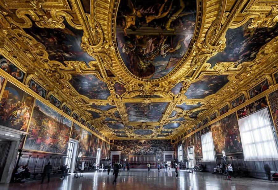 Venice: Doge's Palace Guided Tour with Optional Gondola Ride - Skipping the line at Doge’s Palace: what you gain beyond speed