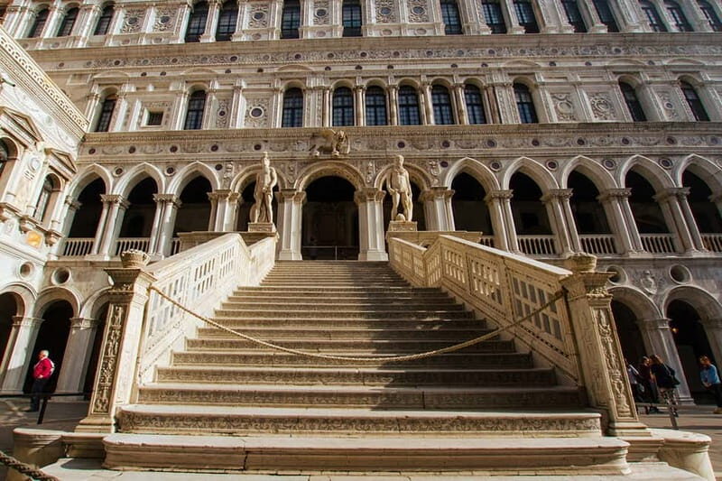 Venice: Doges Palace, Prison, and Secret Passageways Tour - Ca’Rezzonico After the Tour: Keep the Casanova-Era Atmosphere Going