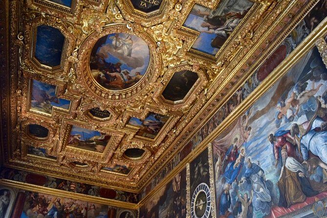 Venice: Doge’s Palace Prisons & Secret Itineraries Guided Tour - Entering Doge’s Palace fast: how the skip-the-line part helps