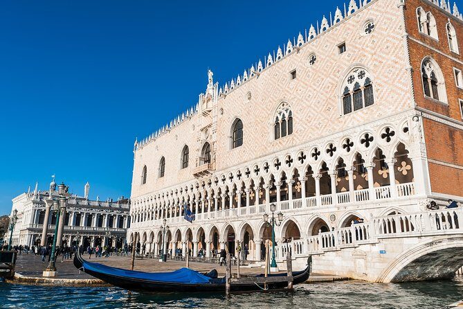 Venice: Doge’s Palace Prisons & Secret Itineraries Guided Tour - Doge’s Palace rooms: gilded splendor, plus the stories behind it