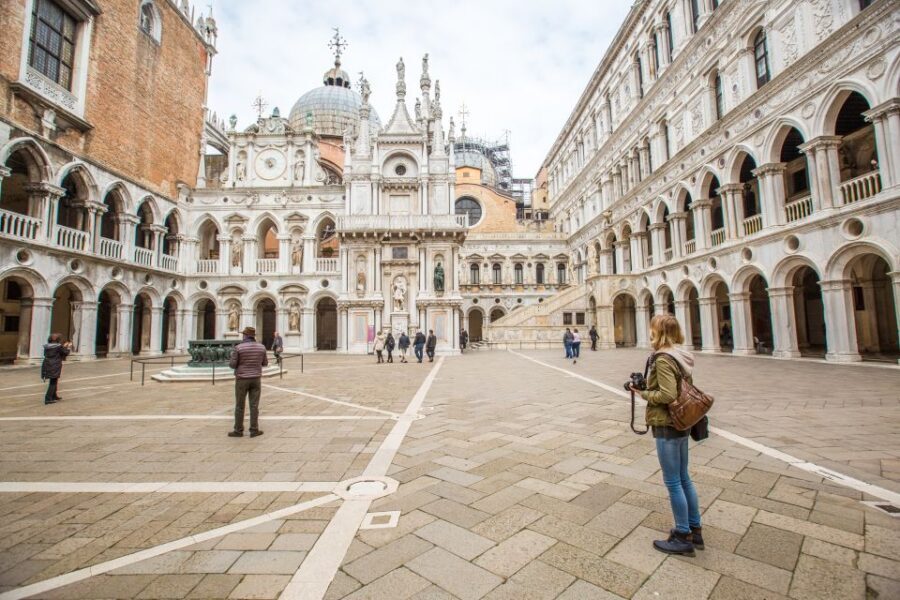 Venice: Doge's Palace Skip-the-Line Tour with Prisons - Tour Pacing, Group Size, and What You Should Bring