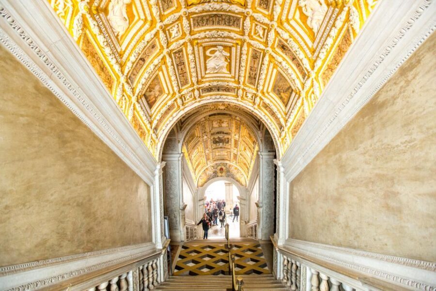 Venice: Doge's Palace Skip-the-Line Tour with Prisons - Skip-the-Line: What It Means in Real Life