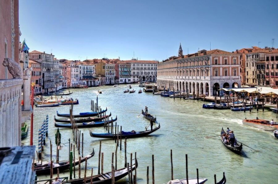 Venice: Doge's Palace with St. Mark's Basilica & Gondolas - The Bridge of Sighs and Venetian Prisons: When the Tour Gets Emotionally Heavy
