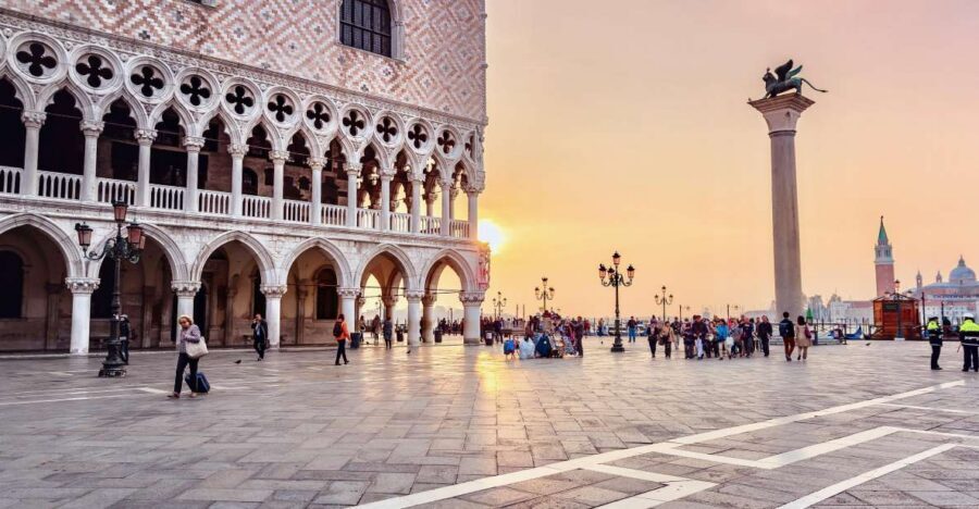 Venice: Gondola Ride and Skip the Line Doge's Palace Tour - Bridge of Sighs: Why It’s More Than a Photo Spot