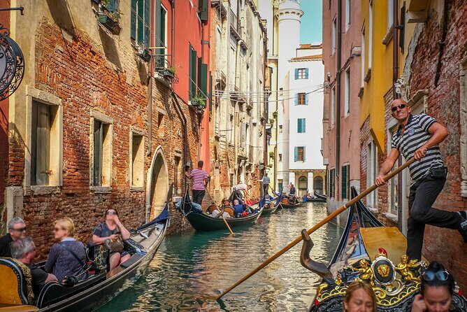 Venice Gondola ride with Skip the Line Doge's Palace tour - Price and value: is $123.76 a smart move?