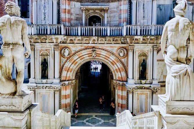 Venice Gondola ride with Skip the Line Doge's Palace tour - The gondola ride from Campo San Moisè: what you’ll see and how it feels