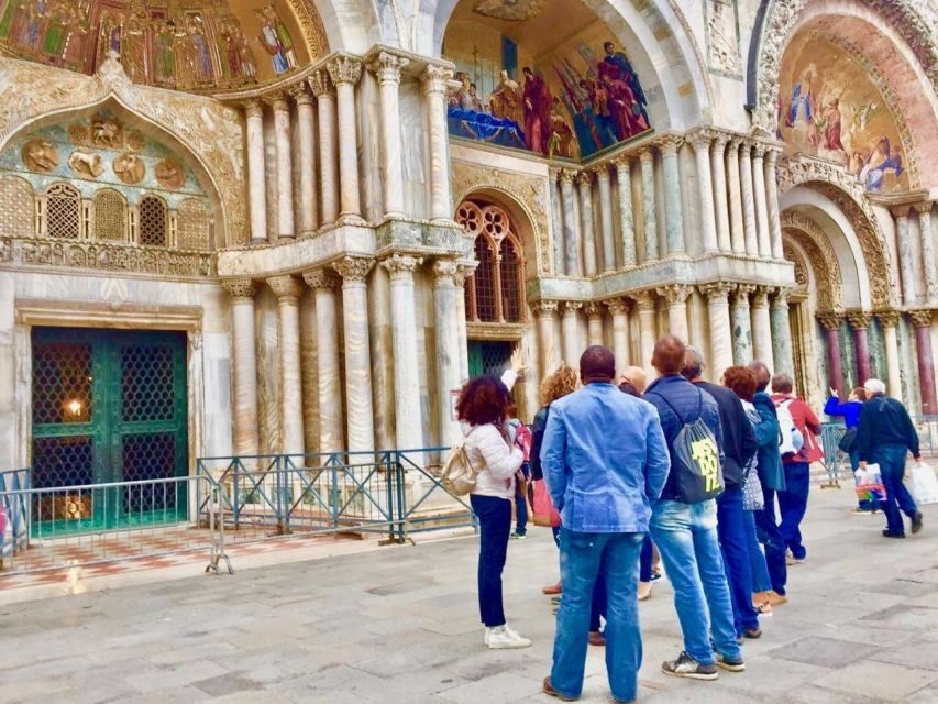 Venice: Skip-the-Line Doge’s Palace & Basilica Walking Tour - Piazza San Marco: a 10-minute orientation that saves you later