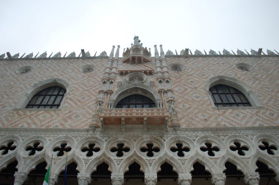 Venice: St Mark’s Basilica and Doge’s Palace Private Tour - Doge’s Palace interiors: government chambers and private apartments