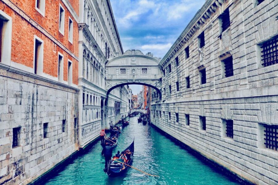 Venice: St Mark's Basilica, Doge's Palace, and Gondola Ride - Who Should Book This Tour (and Who Should Skip It)