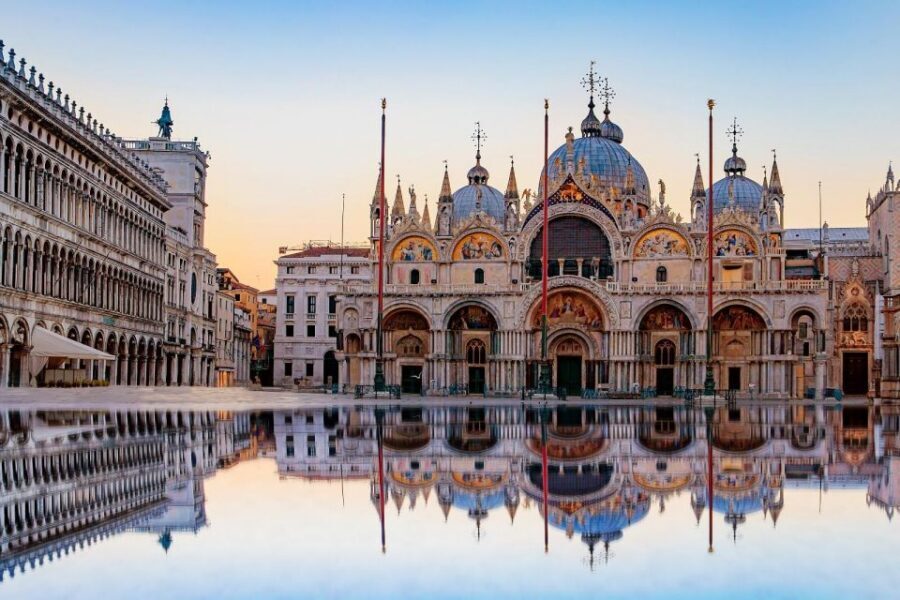 Venice: St. Mark's Basilica Tour with Doge's Palace Option - One more thing: guide quality can make or break it