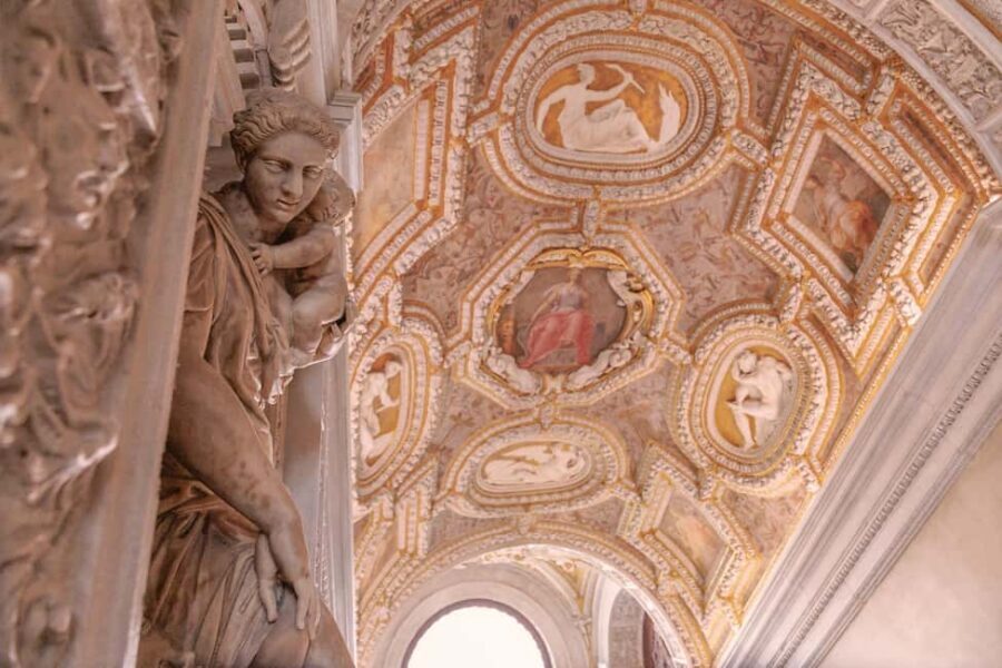 Venice: St Mark's, Doge's Palace, Murano & Burano Day Tour - Entering St Mark’s Basilica: What You’ll See and How to Prepare